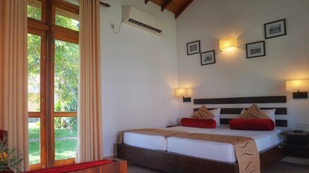 Hotel Saunter Paradise