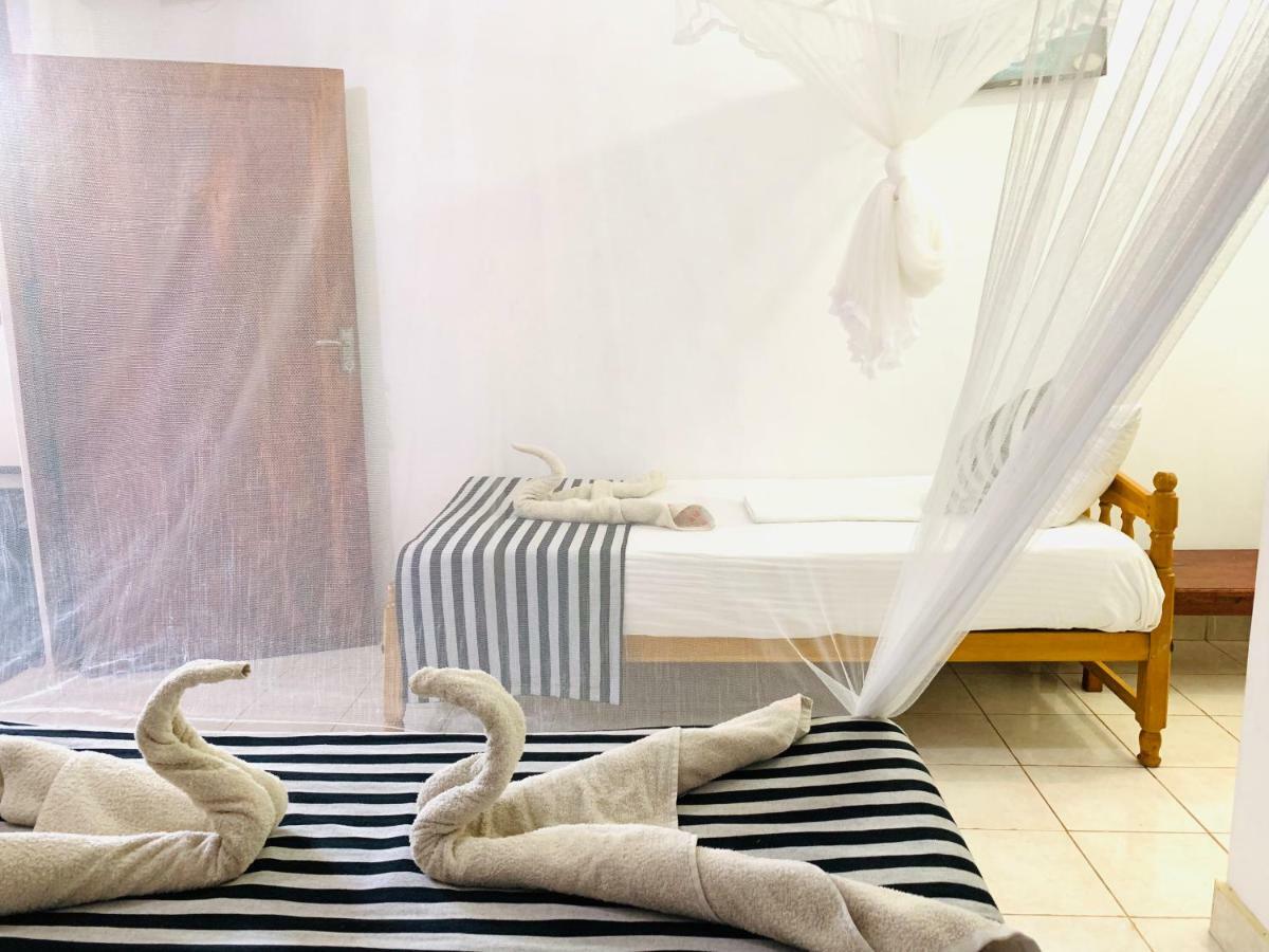 Homestay Sisira - *