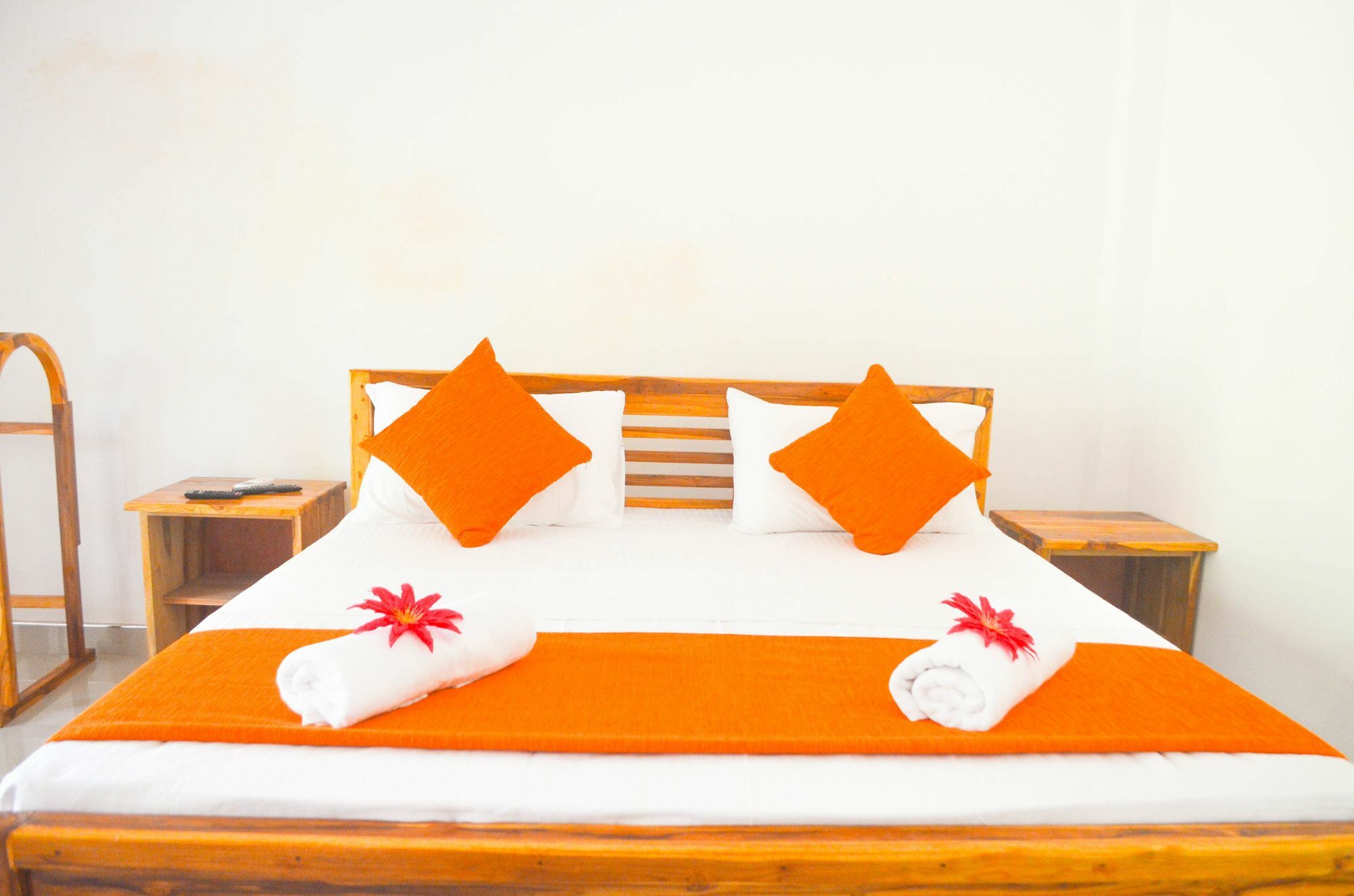 Hotel Yoho Road 3*