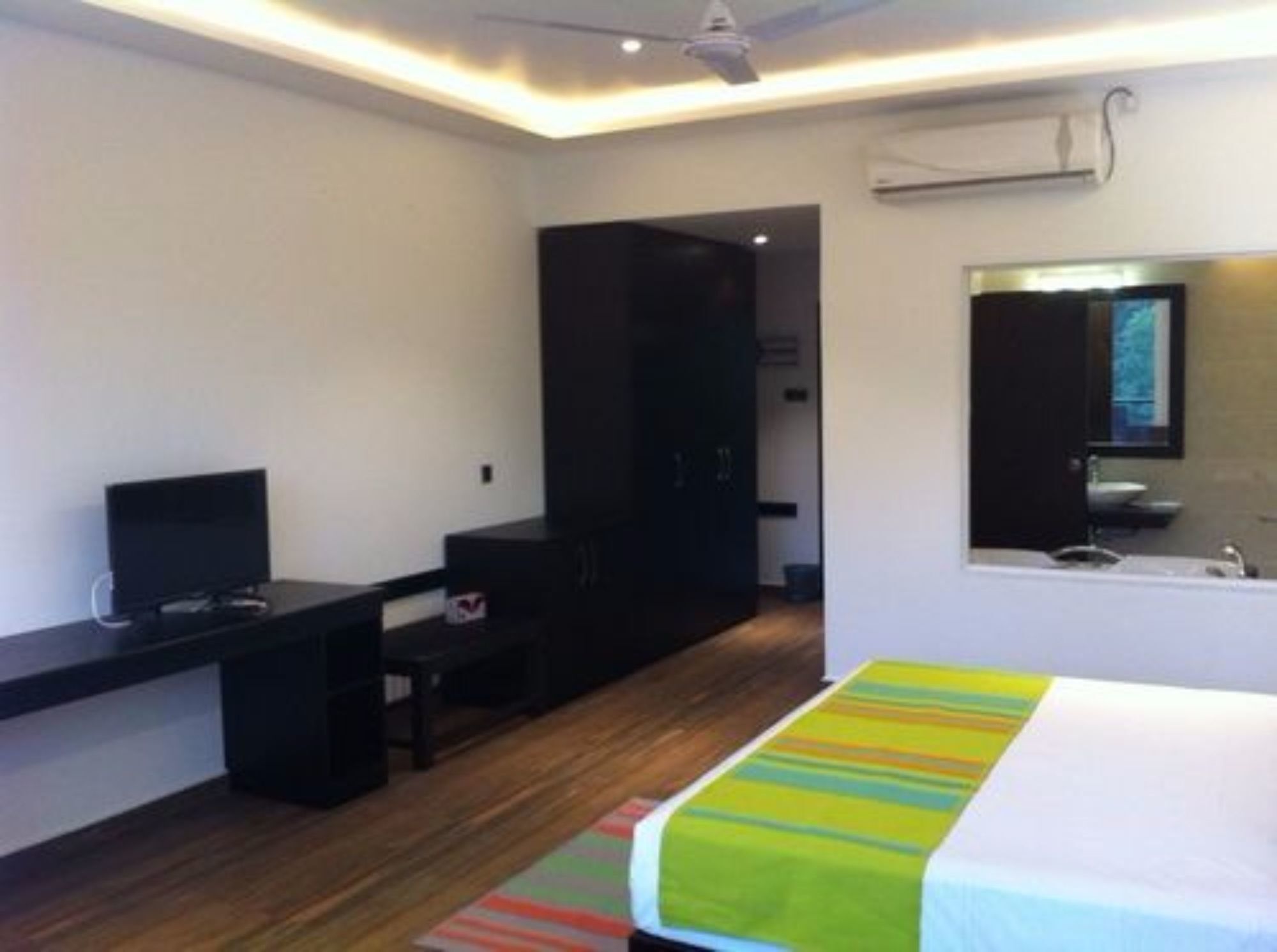 Cassandra Culture Hotel 4*