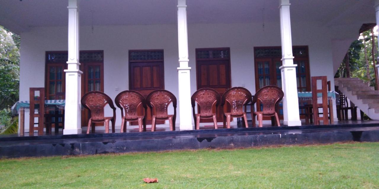 Guest house Thuruliya